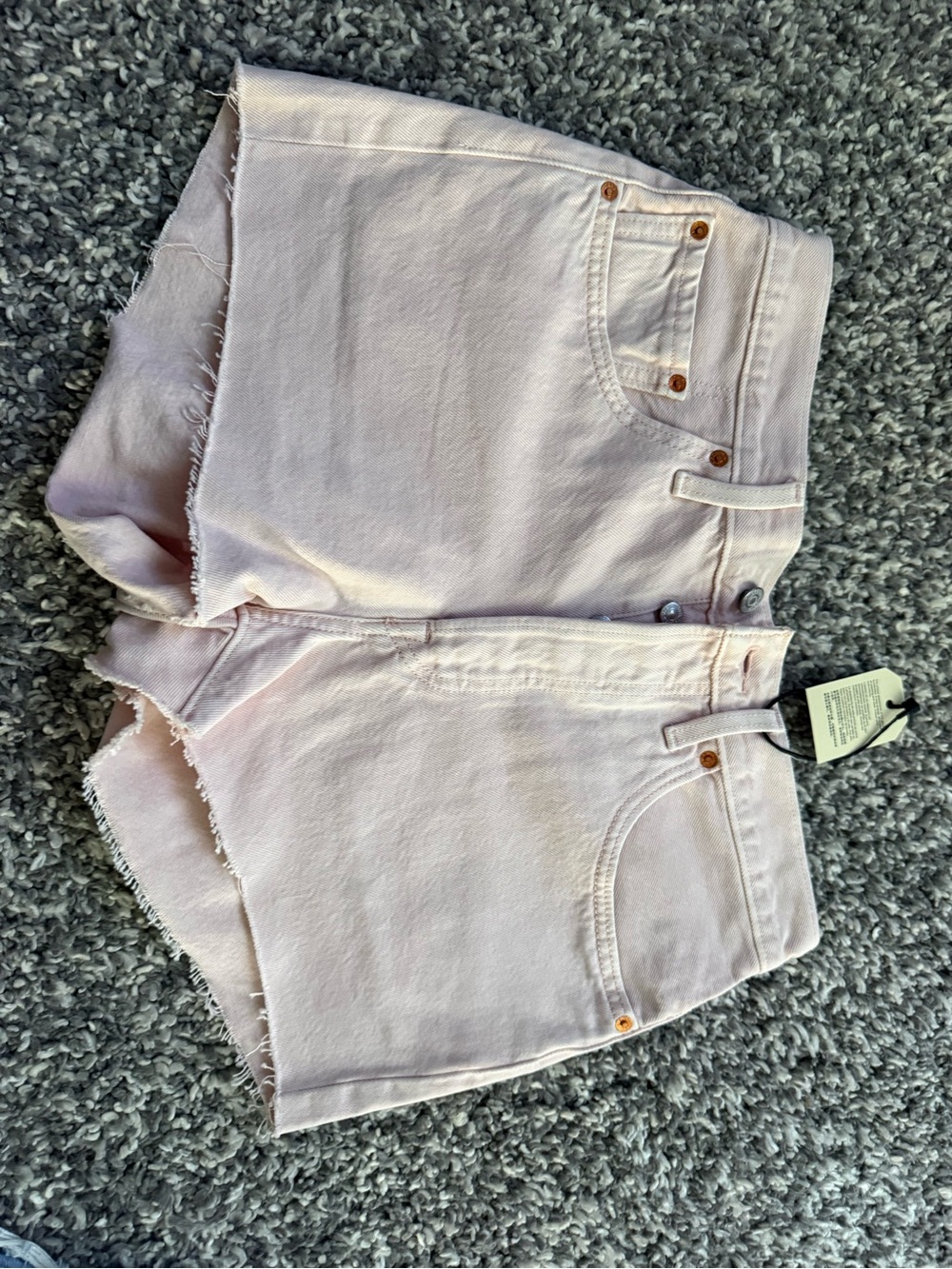 Levi's 501 Cropped Shorts in Light Pink